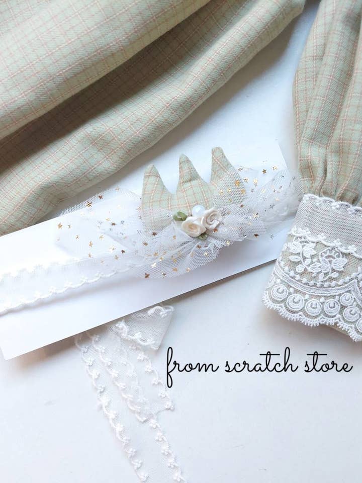 Nastro per capelli Clara per la vendita all'ingrosso da parte di From Scratch Store