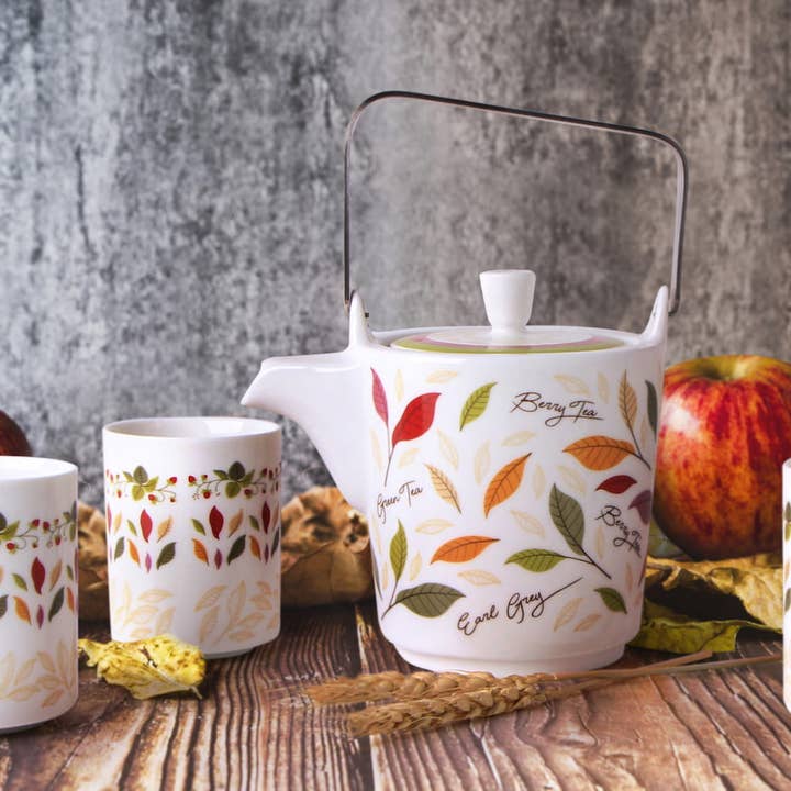 Teapot with 6 tea cups Leaves for wholesale by Silly Design