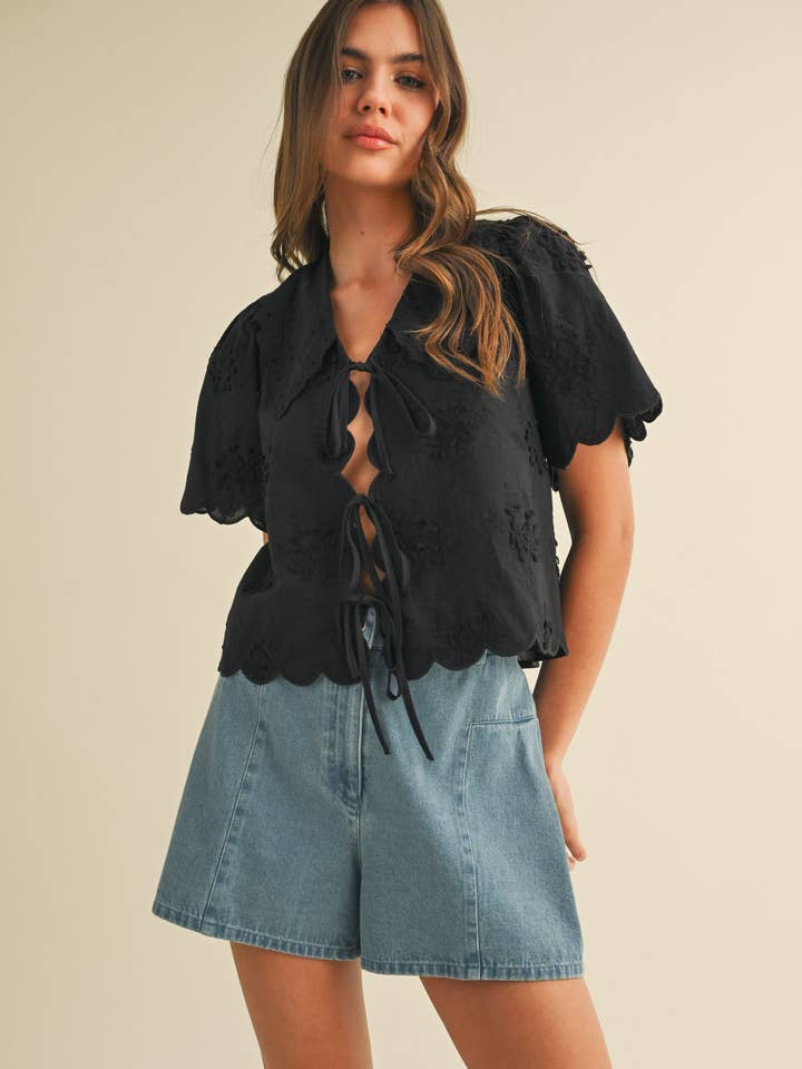 &MERCI - Wholesale Blouse - Women's - TIE FRONT COLLARED LACE TOP MTP370916