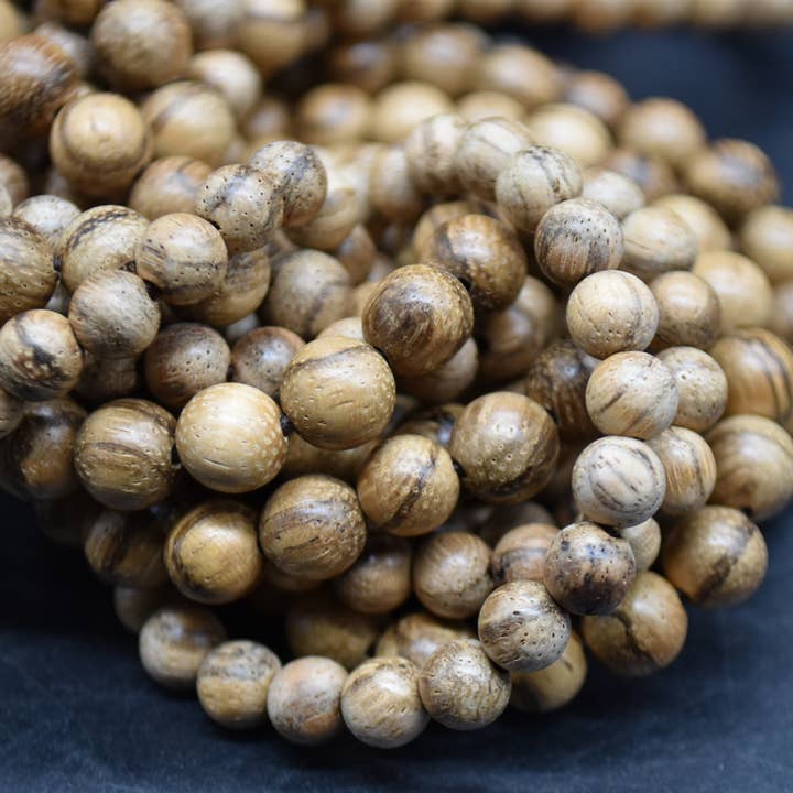 Vietnam Qinan Sandelhouten Ronde Mala Gebedskralen 108 voor wholesale door Oriental Direct Craft Supplies