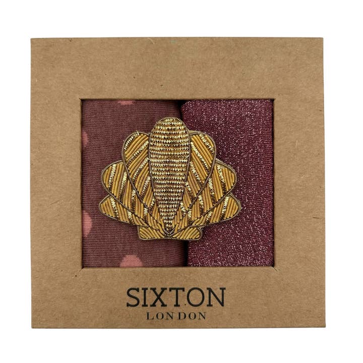 Pink Porto & Pink Rio sokkeboks duo med guldskalnål for engroshandel hos Sixton London