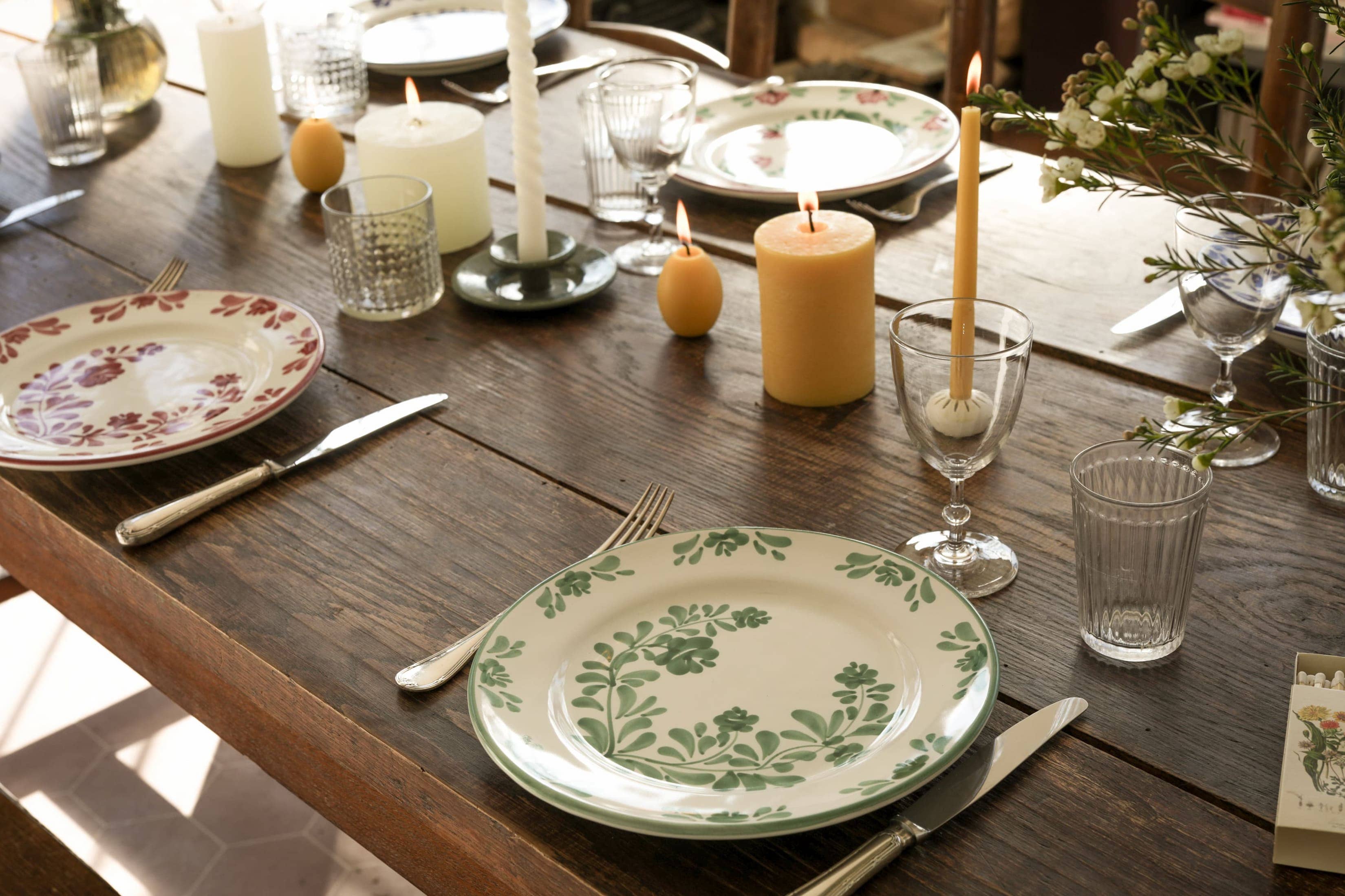 Molleni - Wholesale Dinner Plate - Ceramic plate green floral print - Sophia4