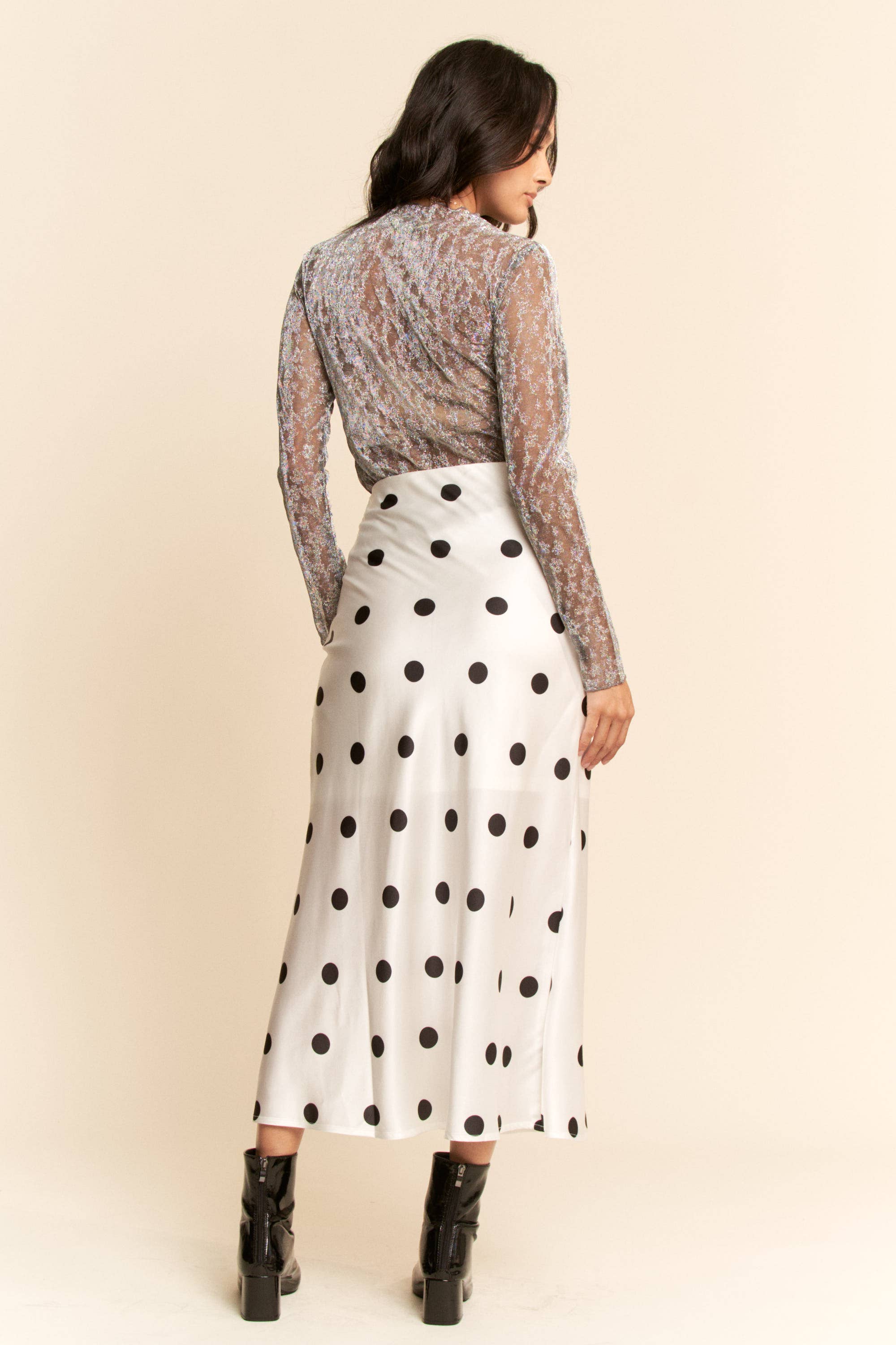 Davi & Dani - Vendita all'ingrosso Top in maglia - Donna - TOP A MANICHE LUNGHE IN TESSUTO METALLICO TRASPARENTE PLUS11