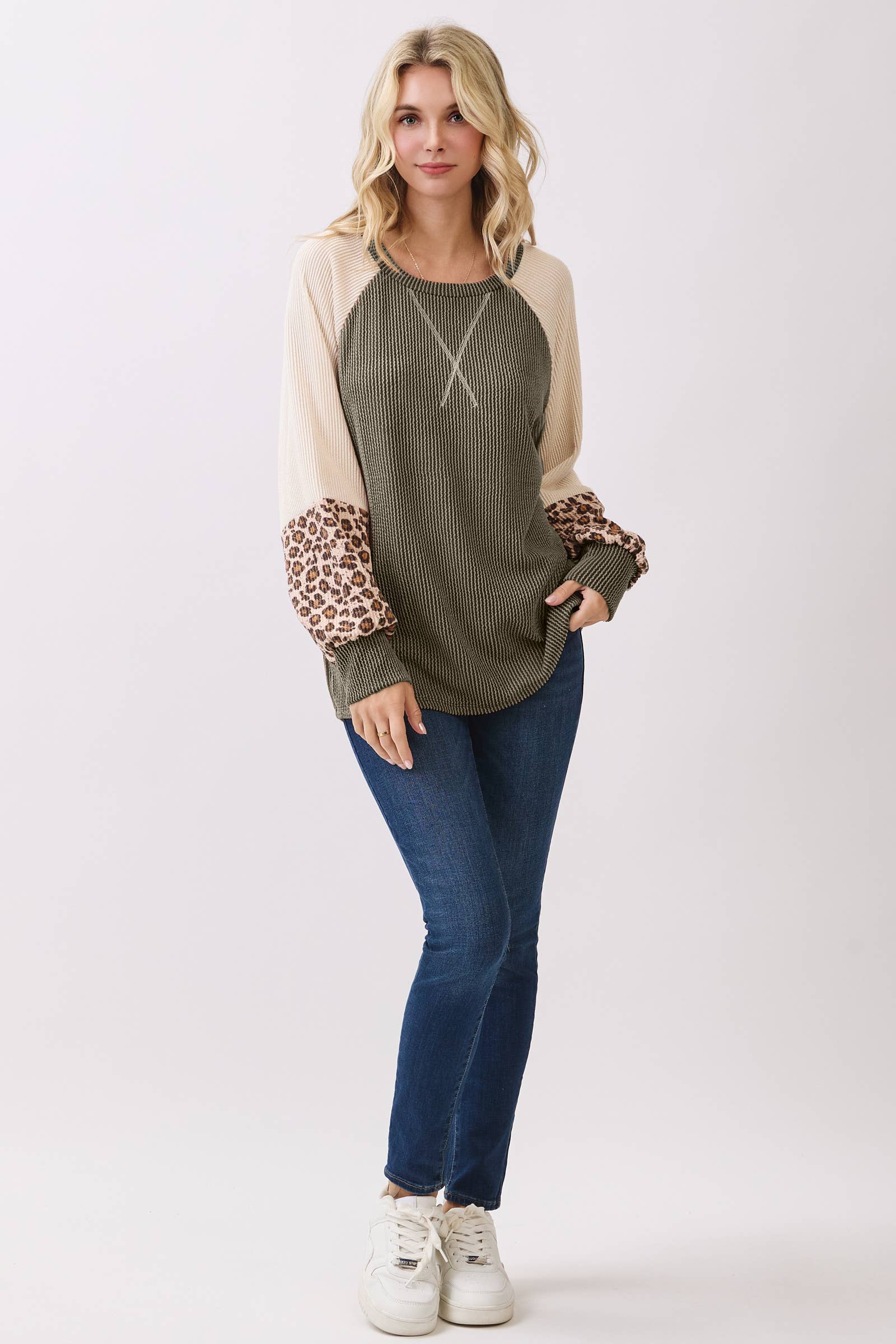 7th Ray – wholesale Knit top – Women's – Color Block Raglan Long Sleeve Pullover Top T610718