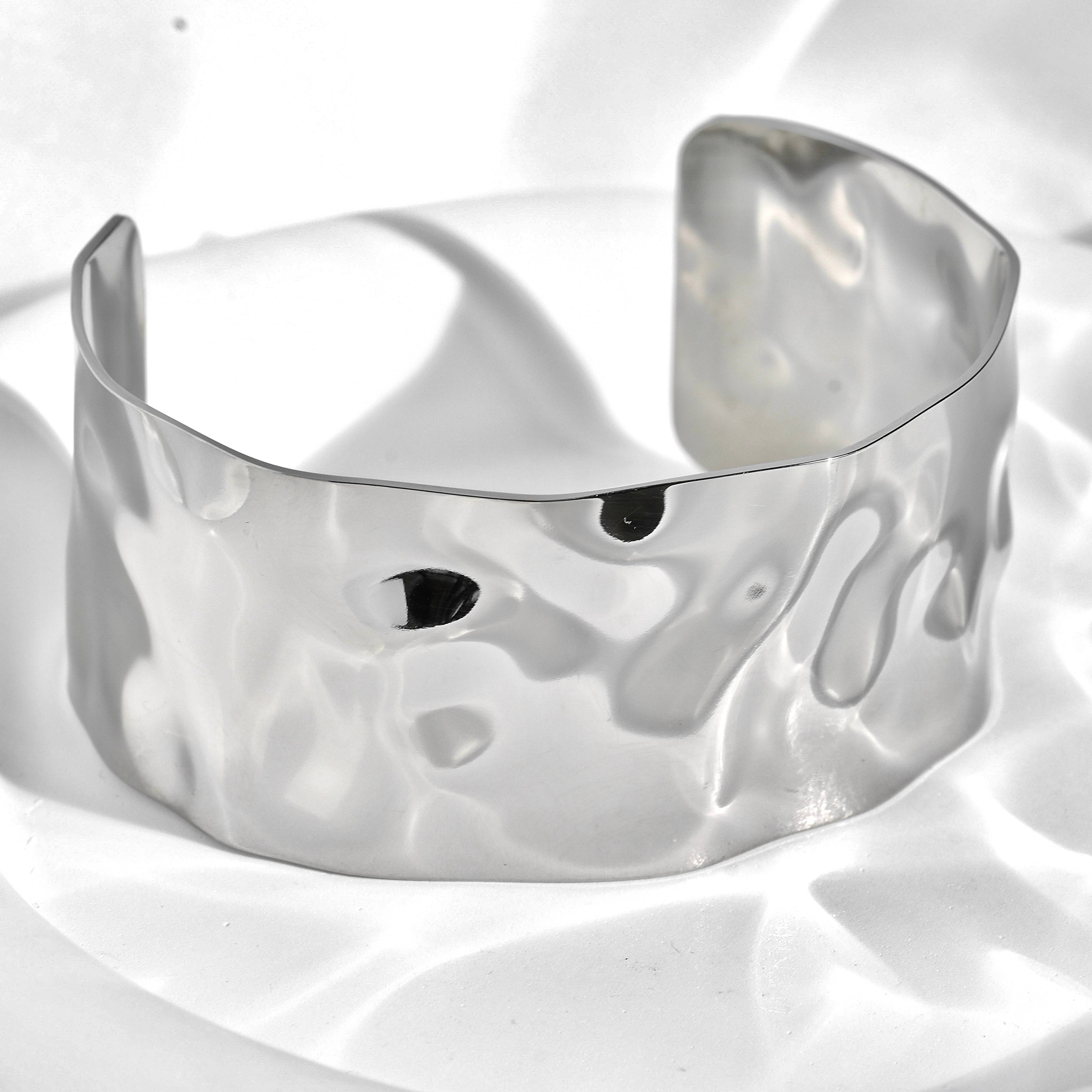 Blueyejewelry - Wholesale Cuff Bracelet - Statement Cuff Bracelet - Waterproof Wide Gold Bangle7