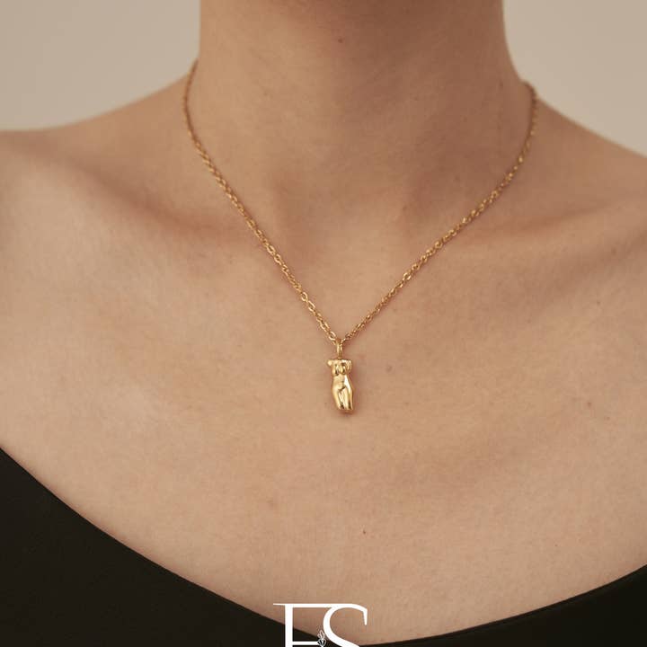 Furano Studio - Wholesale Pendant/Charm Necklace - 18K Gold Filled Female Body Pendant Necklace2