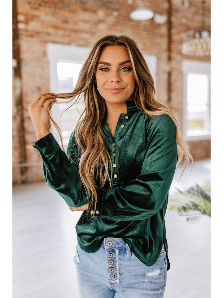 Liam & Company - Wholesale Blouse - Women's - Marjorie Long Sleeve Velvet Blouse | S-2XL