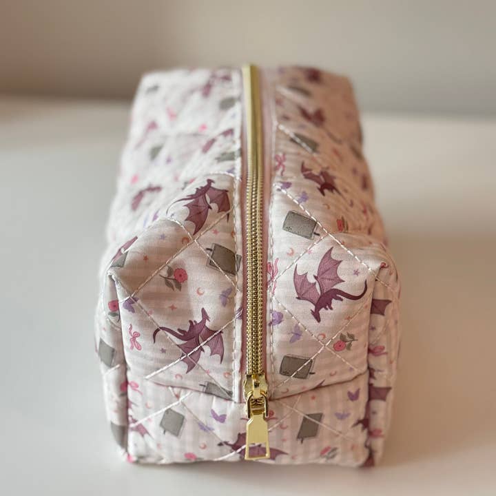 CrescentCatCo - Wholesale Makeup/Cosmetic Bag - Fantasy Reader Gingham Dragon Quilted Makeup Pouch1