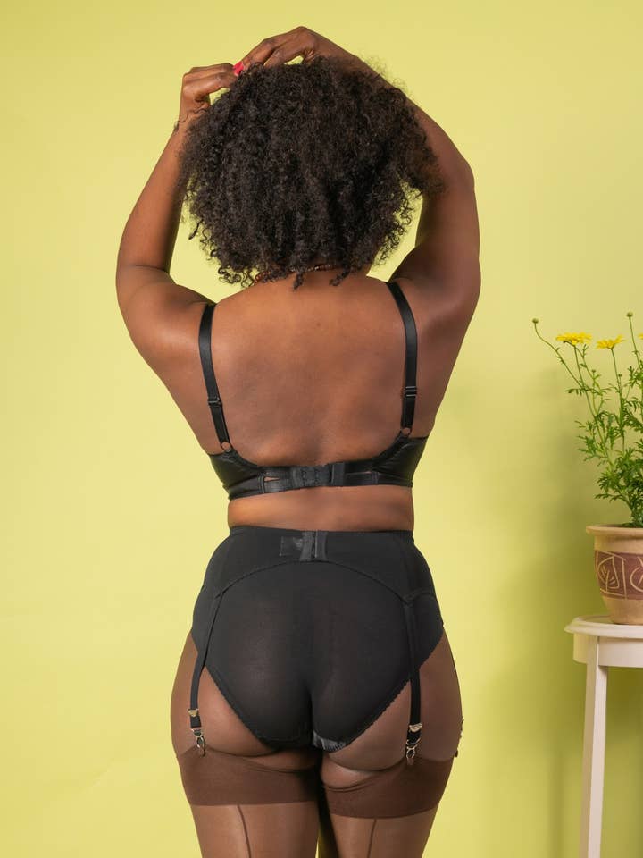 What Katie Did – wholesale Strumpeband - Dam – Maitresse smal strumpebandshållare L21225