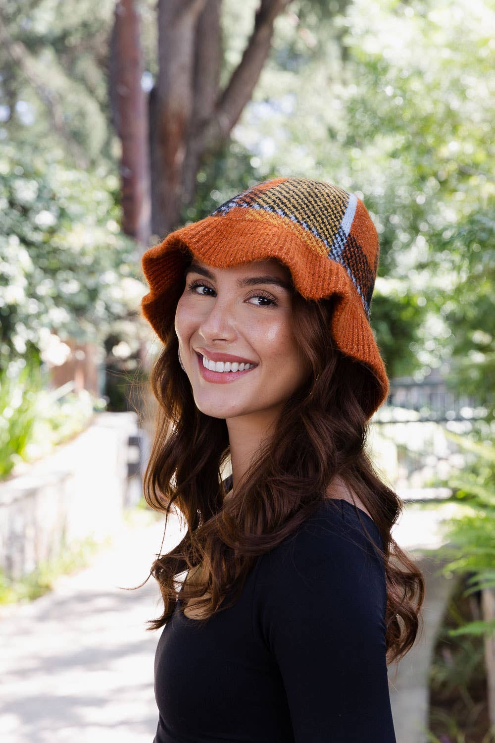 Leto Accessories - Vente Bonnet – femme - Bonnet style chapeau seau à motif à carreaux3