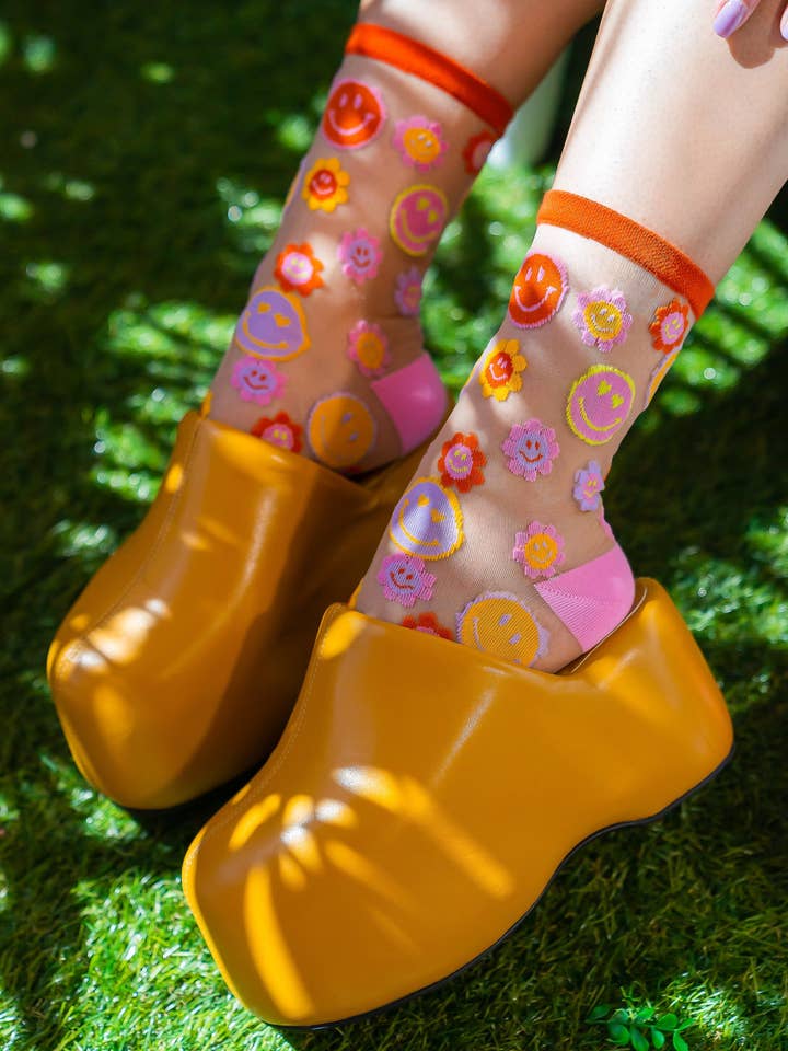 Sock Candy - Wholesale Socks - Women's - Smiley Face Daisy Sheer Crew Sock