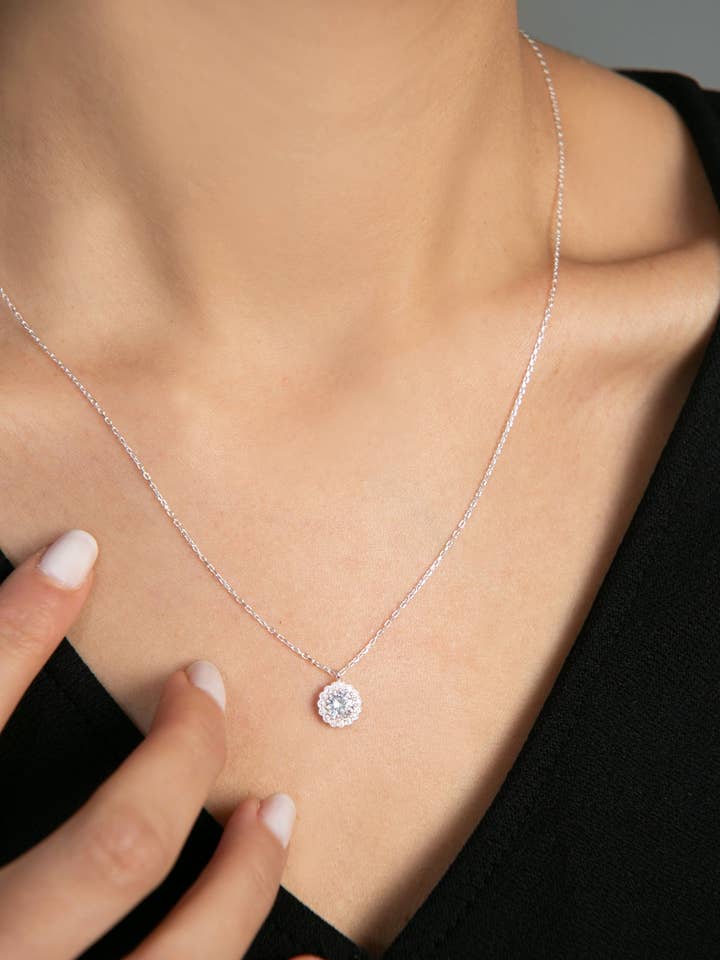 Damen 925 Sterling Silber Einzelstein-Anhänger Halskette für den Großhandel von Volenia Silver