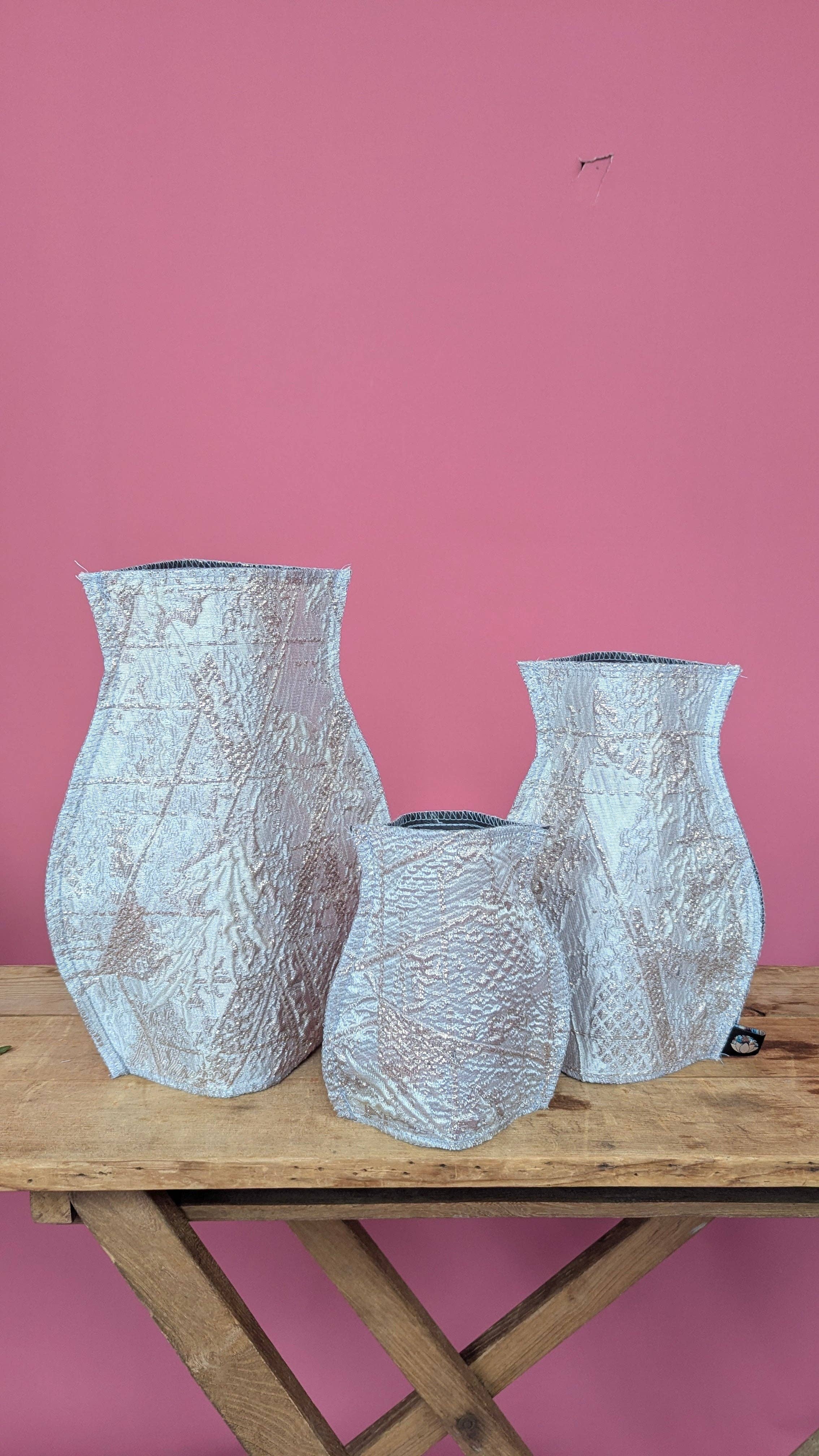 Pop Up Vase in Ivory for wholesale on Faire2