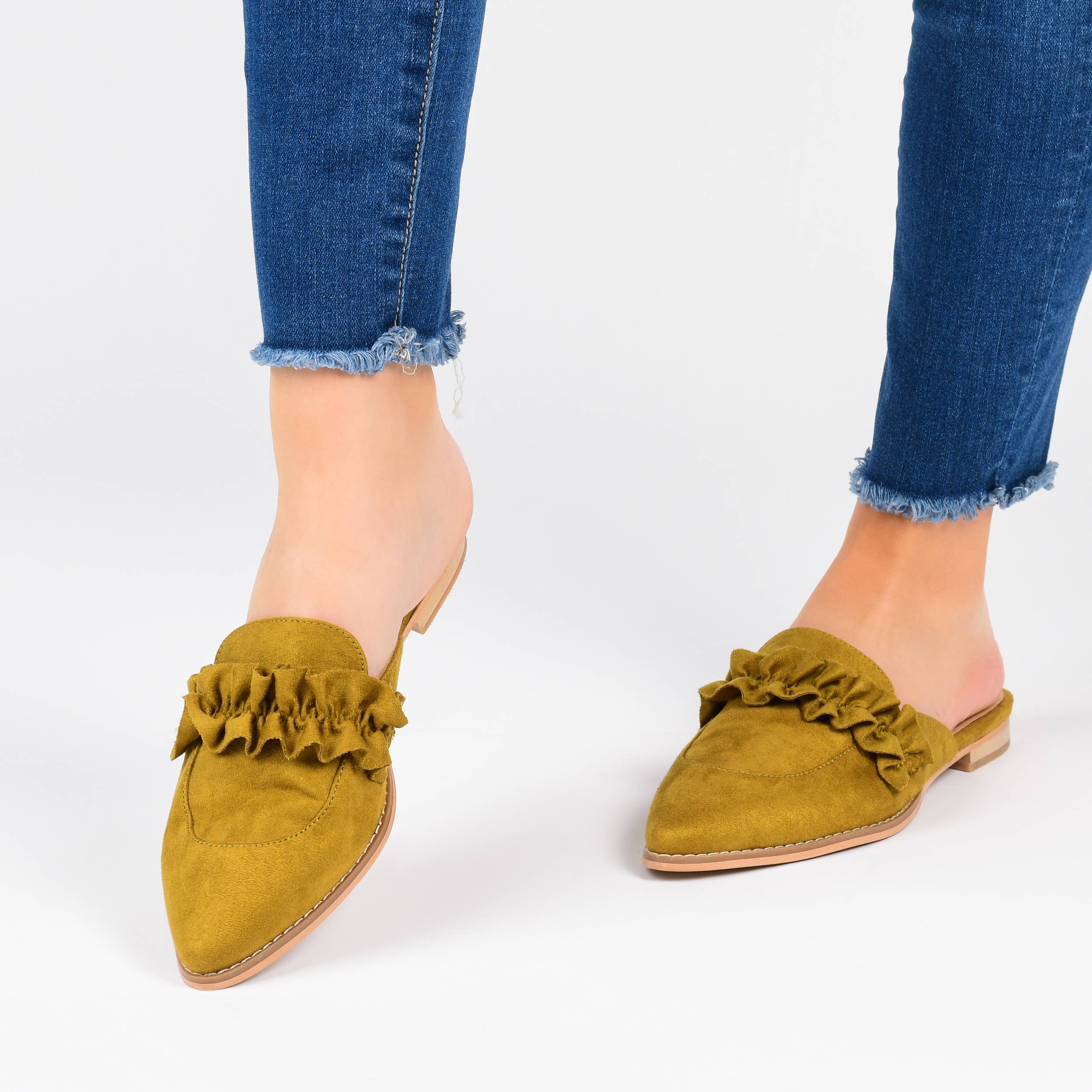 Journee - Wholesale Mules - Women's - Kessie Ruffled Mule Flats In Faux Suede7