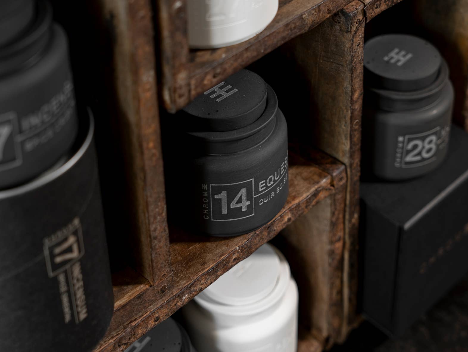 CHROME - Wholesale Jar/Filled Candle - STARTER PACK 12 CHROME CANDLES4