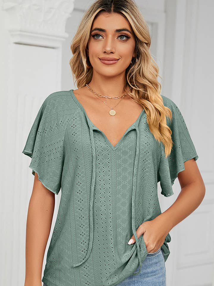 Lily Clothing - Wholesale Blouse - Women's - CWTTS0472_V NECK PUNCHING LACE UP RUFFLE LOOSE TOP8