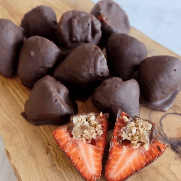 Elemental Superfood - Wholesale Chocolate Bar - Dark Chocolate + Almond Butter4