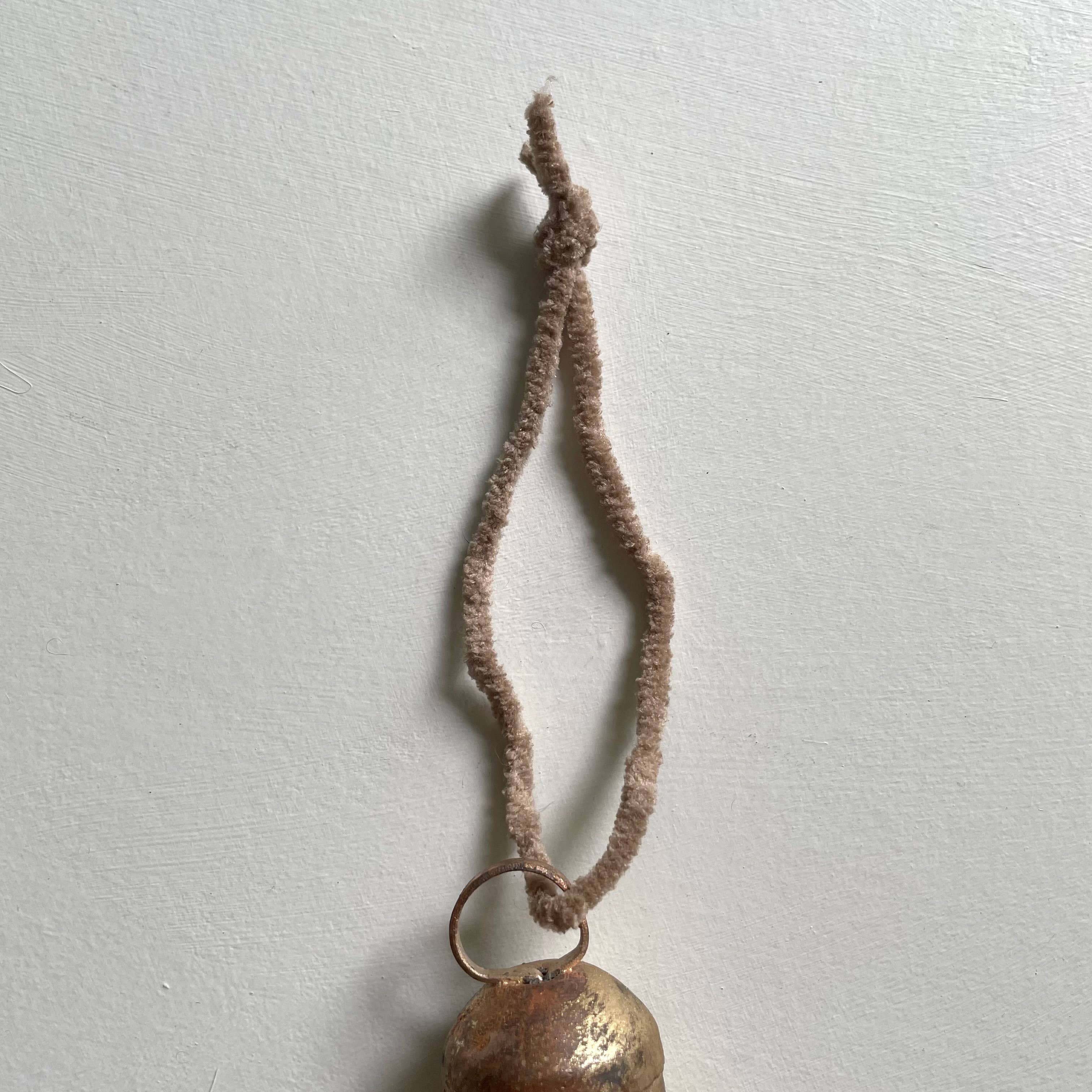 fort & field - Wholesale Ornament - 1 3/4" rounded tin brass bell rustic ornament jute twine3