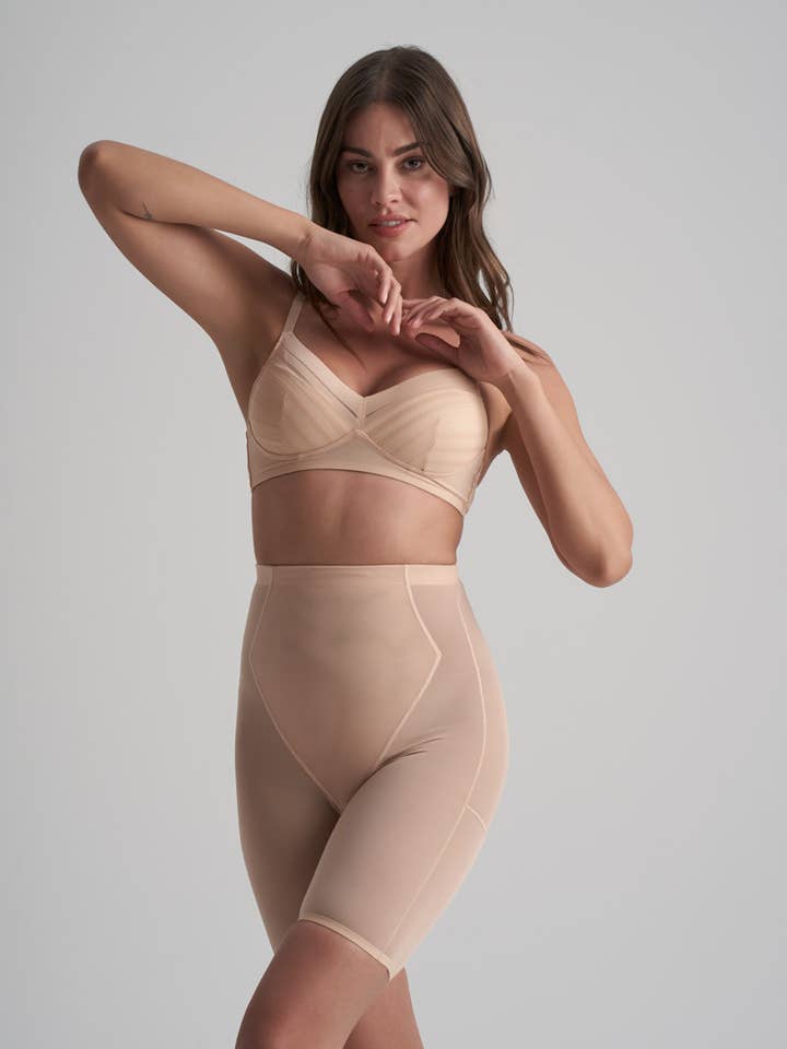 Powermesh shorts med høj talje for engroshandel hos Bye Bra