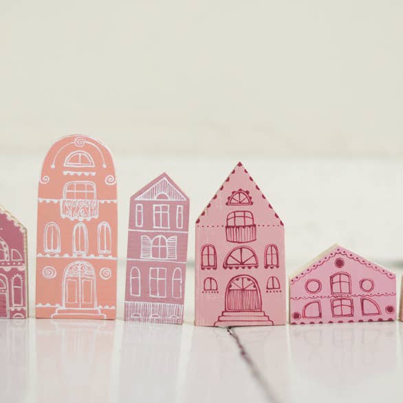 ANAMARKOkids - Vente Jouet en bois – enfant - Maisons roses village en bois peint à la main, maisons miniatures4
