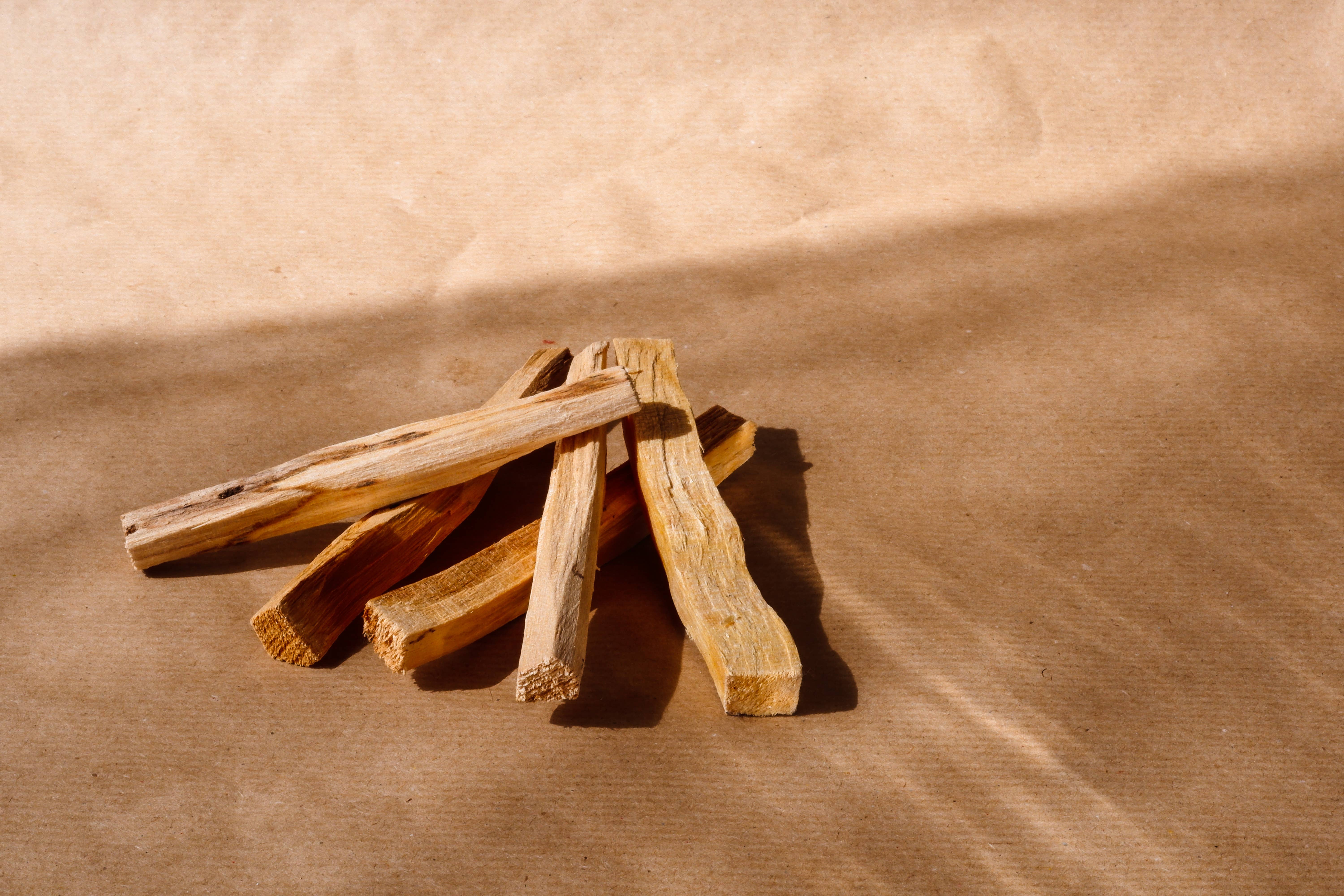 St Palo – wholesale Incense – Sustainable Palo Santo wood2