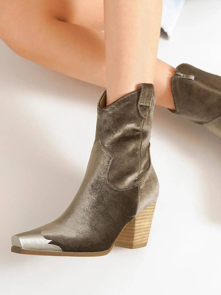 Mars Sky Shoes Wholesale - Wholesale Cowboy Boots - Women's - Beast Fashion DAKOTA-01 Women Block Heel Metallic Cap Toe Velvet Western Booties-12 Pairs Pack-42.75/Pair5