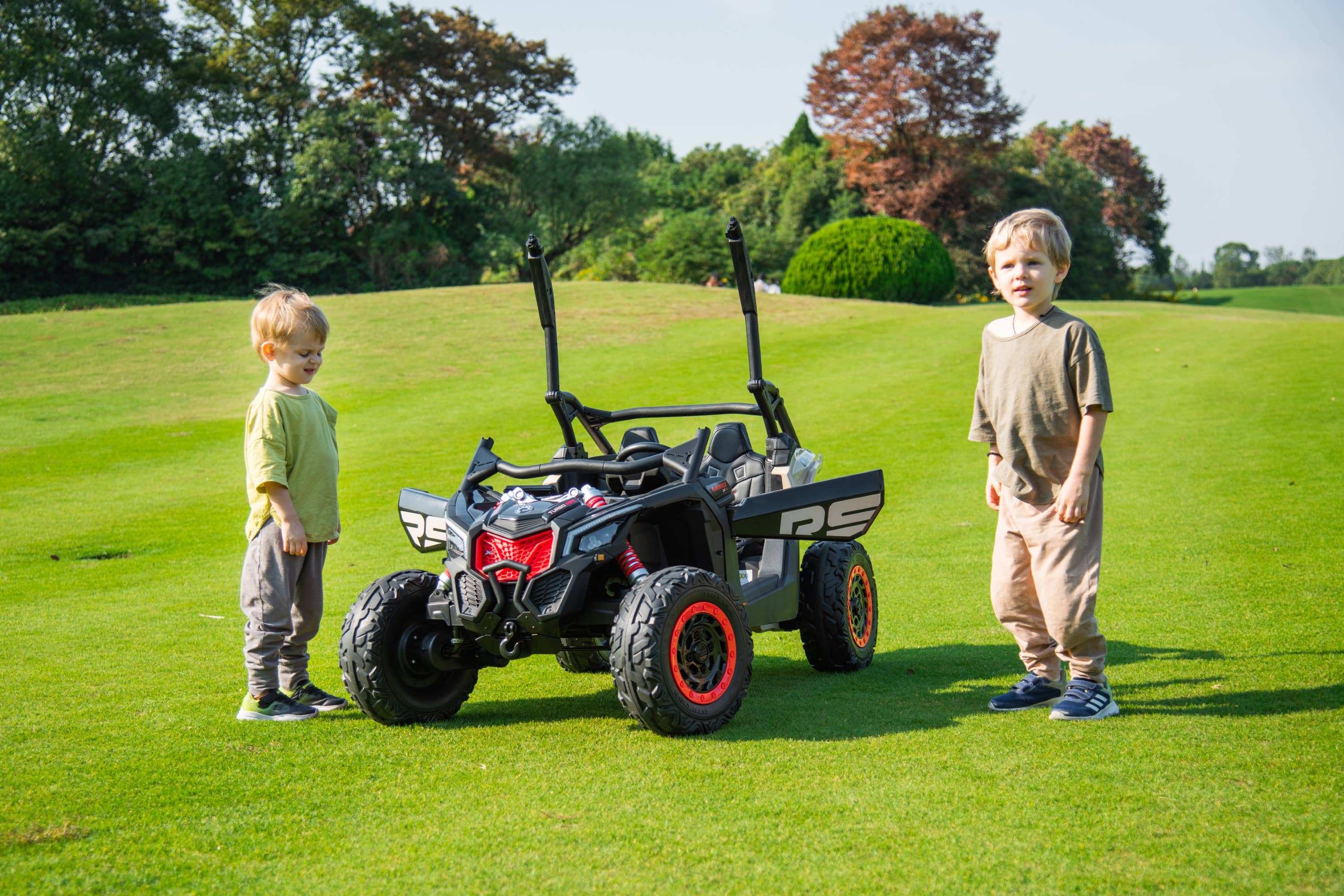 Freddo Toys - Wholesale Toy Car/Truck - Kids - 2x24V 4x4 Can Am Maverick 2 Seater Ride on UTV for Kids25