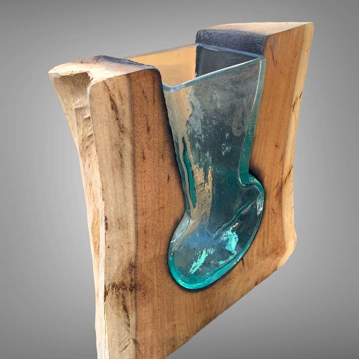 Batik Indah – wholesale Vase – Root glass Chunky Key Wedge Glass and Wood Vase recycled