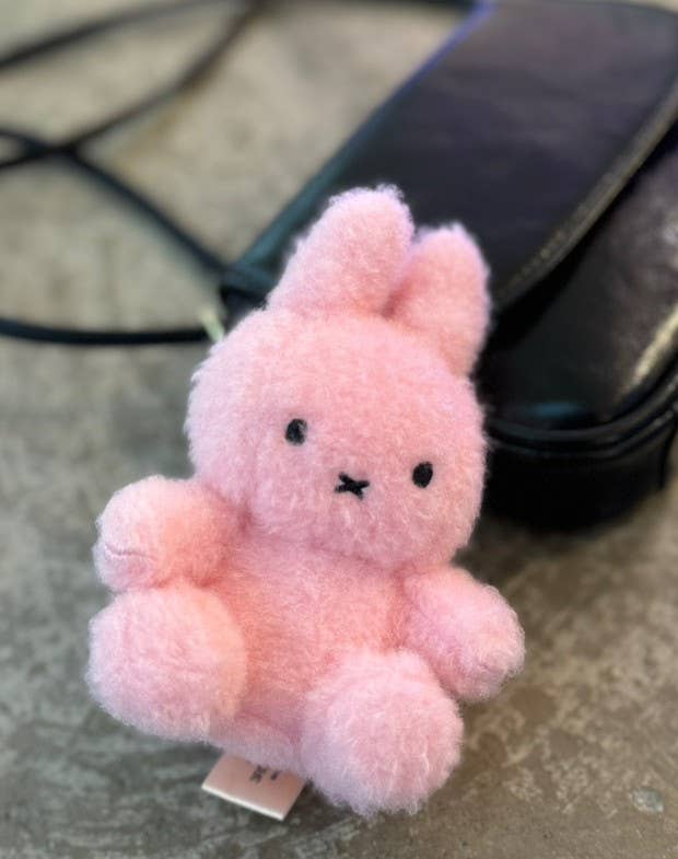 K-Wonderland - Wholesale Keychain - Unisex - Miffy Limited Creamy Soft Color Fluffy Key ring Bag Charm12