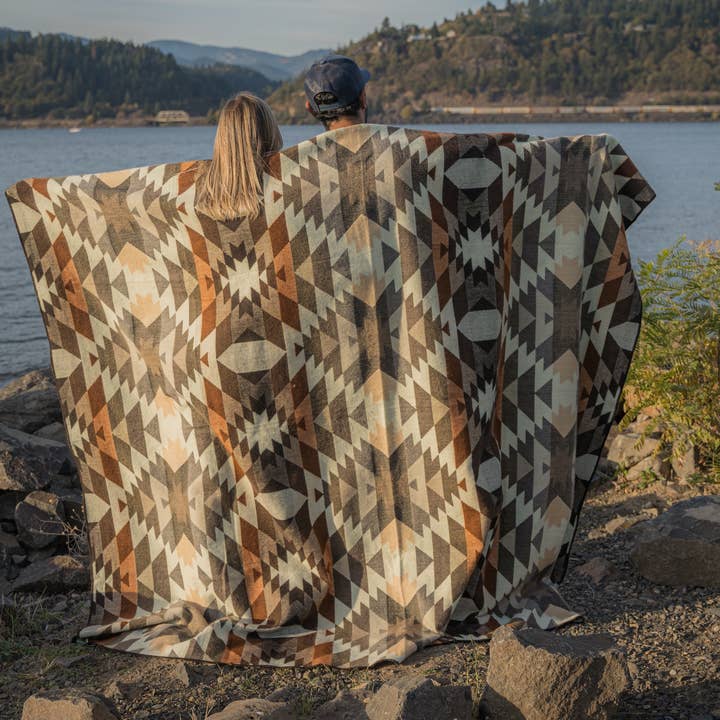 Red Thread & Co - Wholesale Throw Blanket - Madera Blanket - Alpaca Wool Blend
