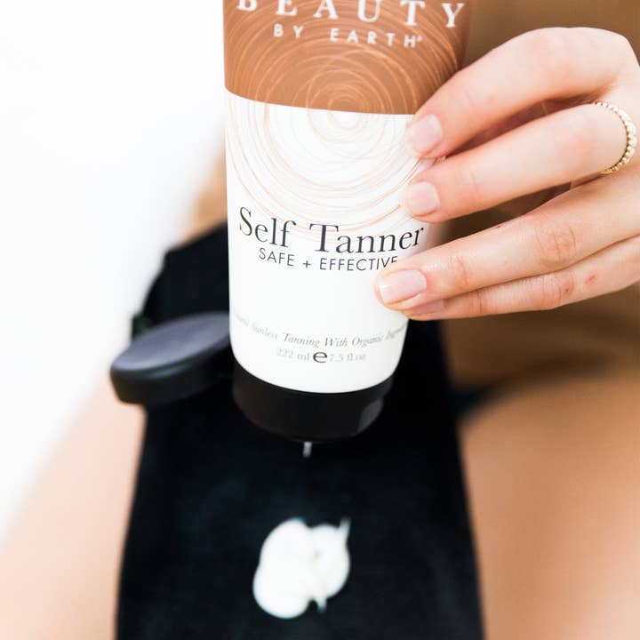 Beauty By Earth - Wholesale Self-Tanner - Self Tanner Body & Face Applicator & Exfoliating Glove