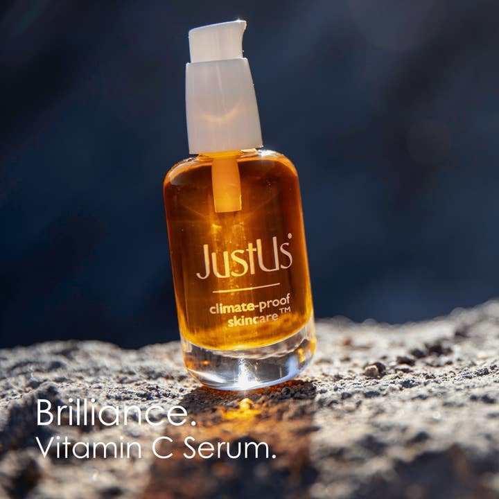 Brilliance Vitamin C Olie Serum – Lysnende behandling til moden eller trist hud for engroshandel hos JustUs Skincare