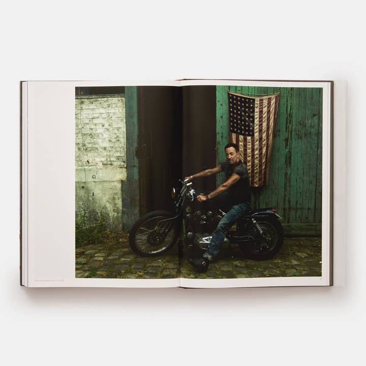 Phaidon - Wholesale Display Book - Annie Leibovitz: Portraits 2005-20167