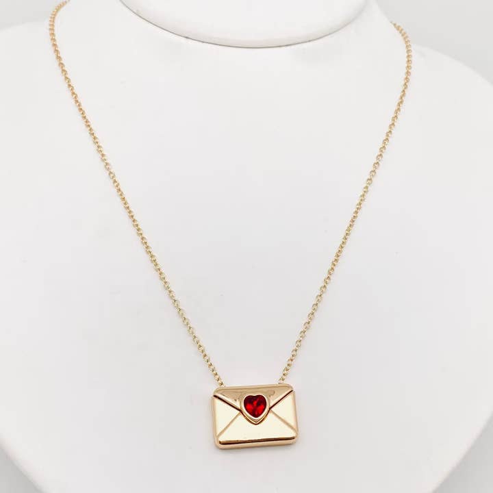 Mio Queena – Großhandel Kette mit Anhänger/Charm – Halskette mit kubischen Zirkonia-Umschlägen in Herzform mit Aufschrift „I Love You“7