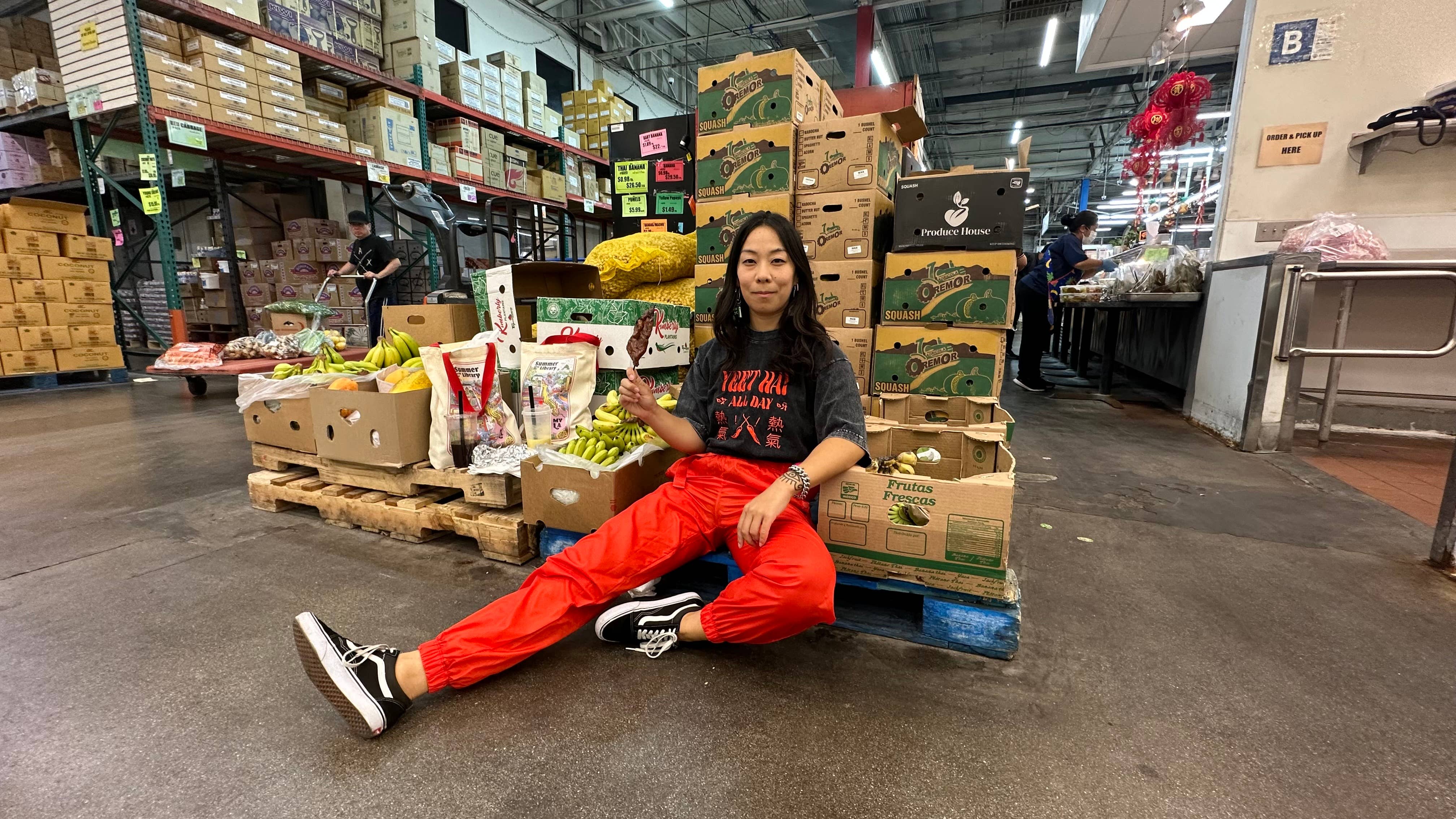 Bee Chi Studios - Wholesale T-Shirt - Unisex - Yeet Hay 熱氣 AIYA Shirt Cantonese Chinese Foodie 6