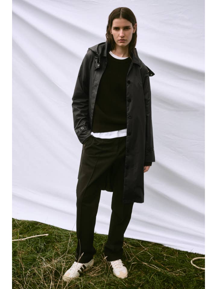 PAQME - Wholesale Raincoat – Women's - WOMENS 'TRENCH' RECYCLED RAINCOAT - BLACK1