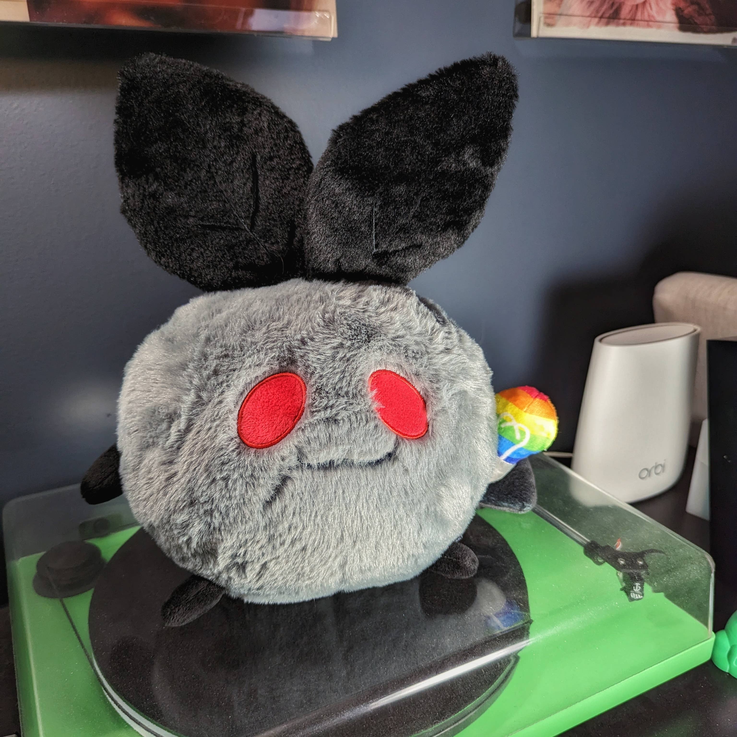 Evkami - Vente Peluche – enfant et bébé - Peluche Mothman, Mothboi, Cryptide, Kawaii, mignon, papillon, gothique, O5