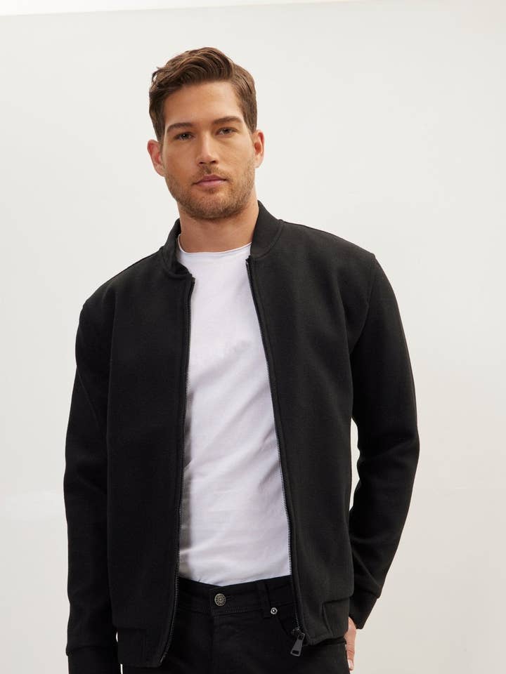 Afslappet Ulinet Varsity jakke til mænd - Sort for engroshandel hos Ron Tomson