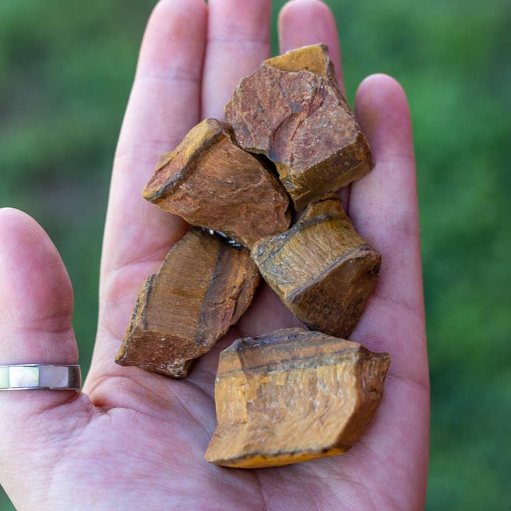 Tiger's Eye Raw. 1 kg. per la vendita all'ingrosso da parte di Down To Earth