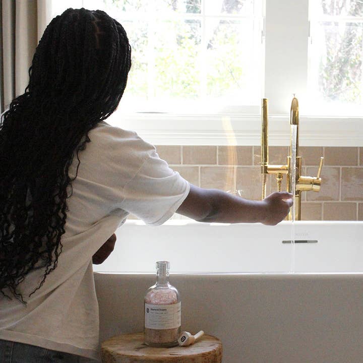 Mameni Beauty - Wholesale Bath Soak/Milk - “Compassion” Pink Himalayan Salt Soak6