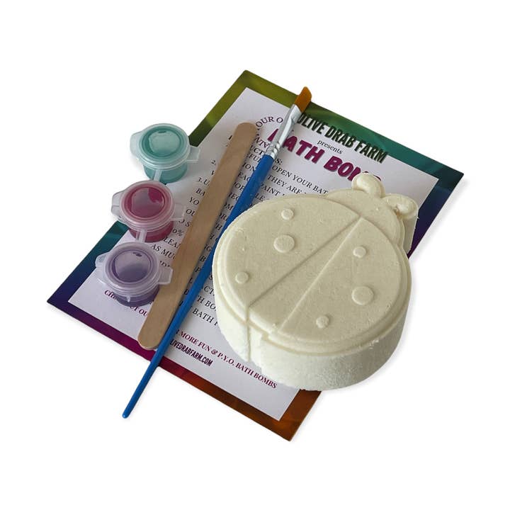 Lady Bug - DIY - Paint Your Own - Bombe de bain au lait de chèvre pour la vente par Olive Drab Farm