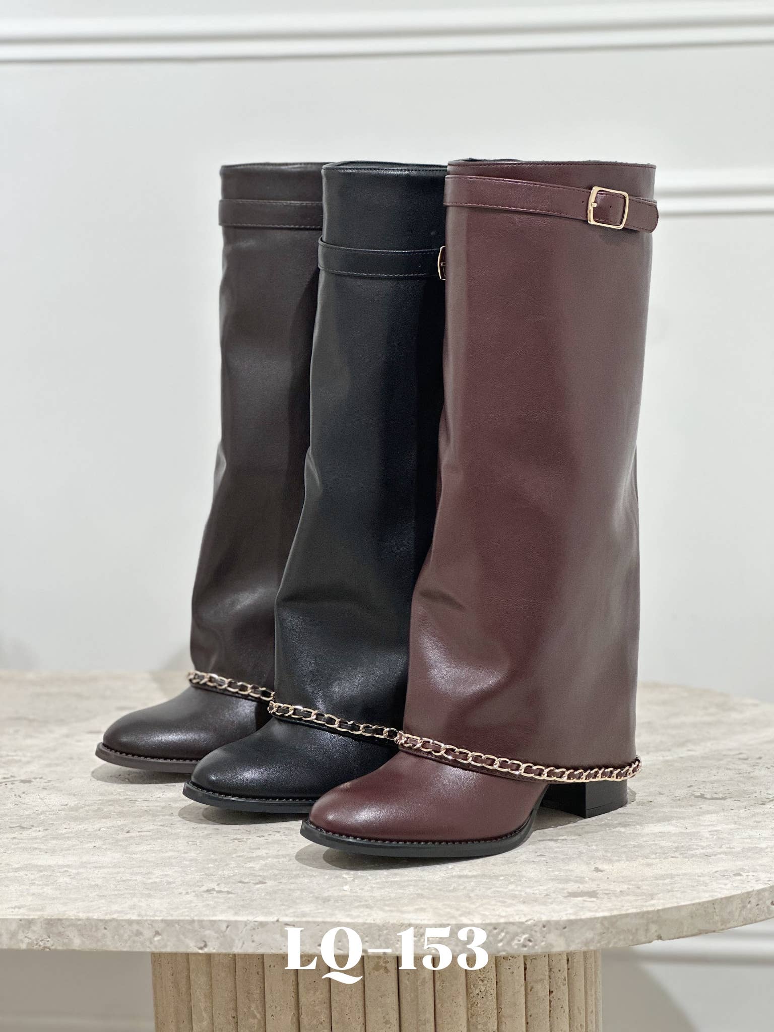 Stephan Paris - Wholesale Boots - Women's - High boots with decorative chain – Faux leather LQ-1531