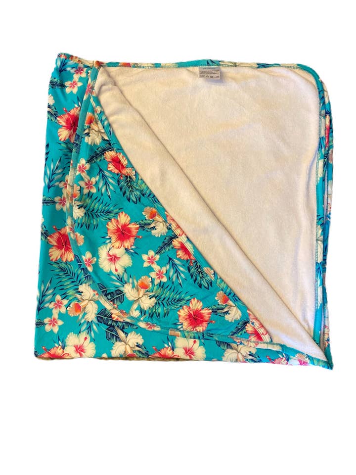 Serviette Leilani pour la vente par Brooke and Peyton