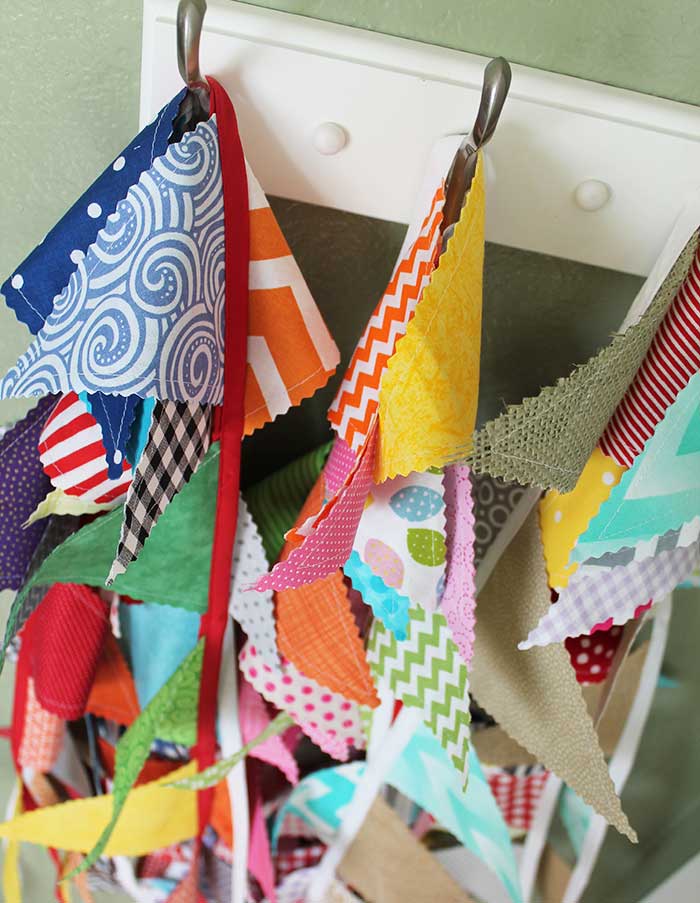 edeenut - Wholesale Bunting/Garland - Bunting. Red and Gray Fabric. Party banner. Holiday decor2