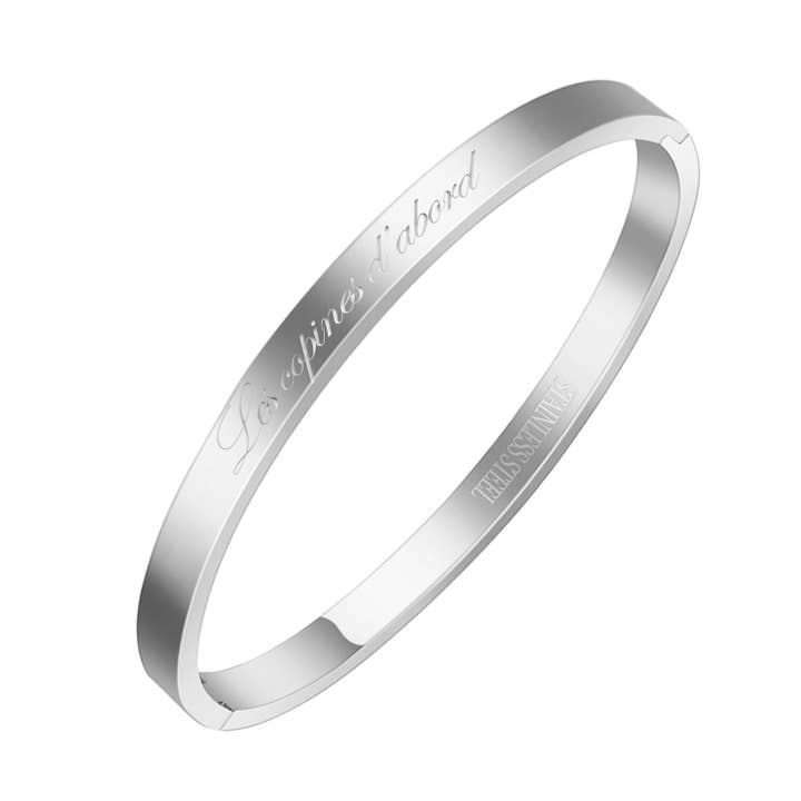 Reference Mode - Wholesale Bangle Bracelet - Stainless steel bracelet with the message "Girlfriends first"