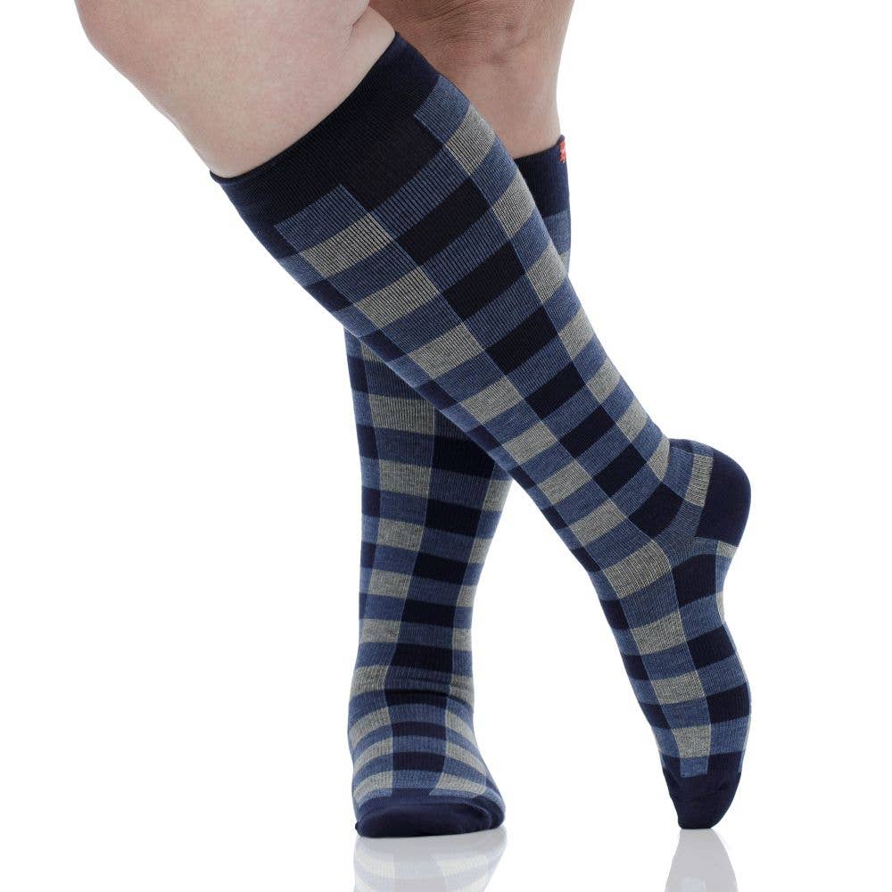 Black Heathered Grey 15-20 mmHg Cotton Compression Socks: Montana Plaid Navy for wholesale on Faire1