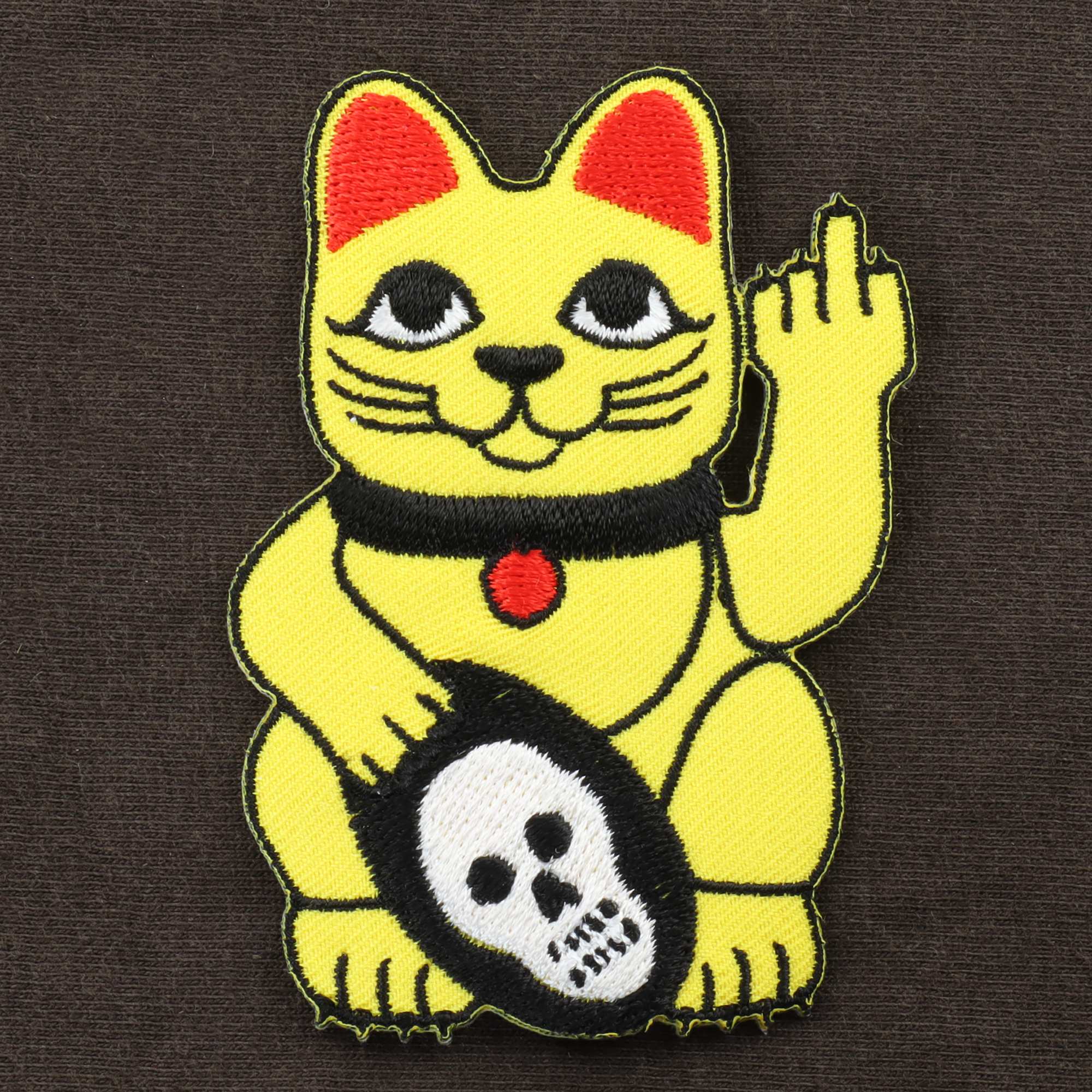 Tribal Trade GmbH - Vente Écusson - Patch Wingkekatze montrant le majeur5