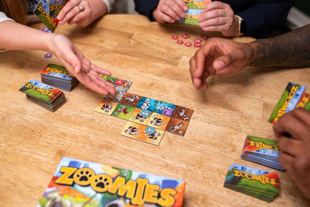 Fireside Games – Jogo de tabuleiro por atacado – Zoomies - Jogo de Tabuleiro Estratégico com Tema de Cachorros8