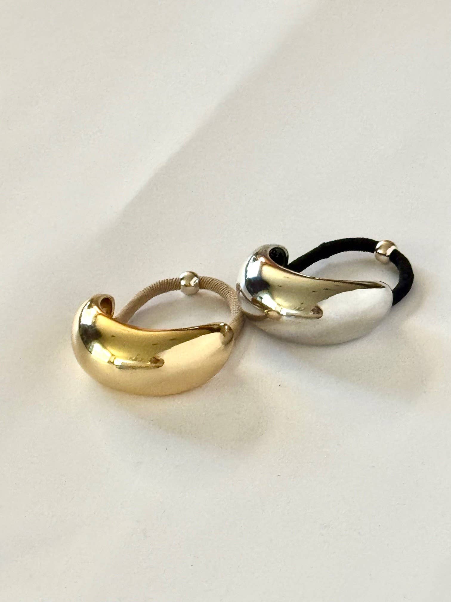 Ficcare - Venta al por mayor Goma para el pelo - Mujer - Coletero metálico en forma de luna dorado o plateado