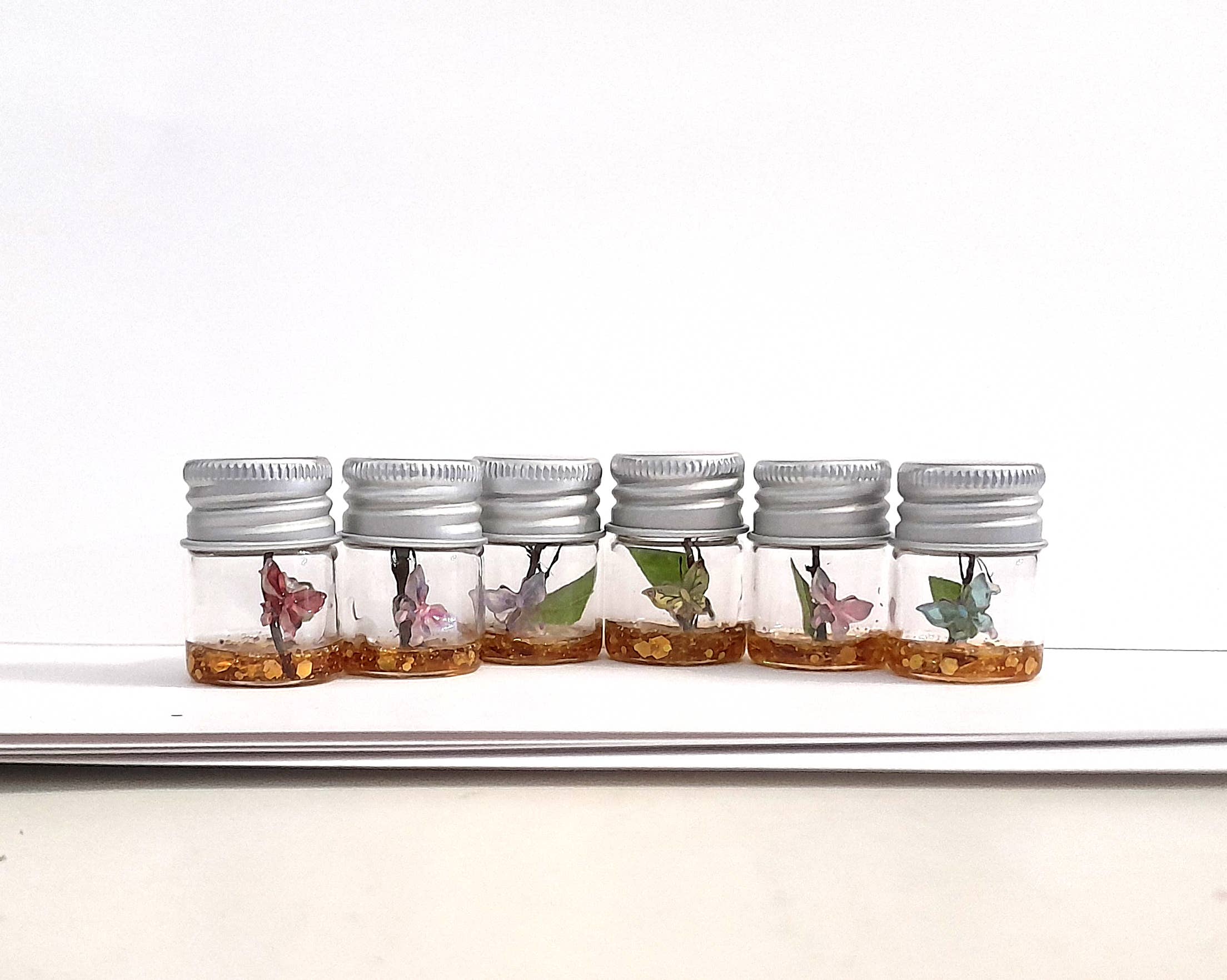 SUPERAWWWSOME - Vente Plantes artificielles - Bouteille de Spécimen de Papillon, Miniature de Maison de Poupée, cadeau nature9